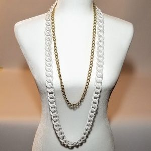 🔹NWOT🔹Yochi White & Gold Necklace